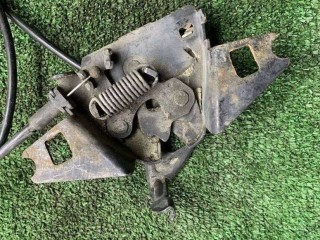 замок капота, ориг. номер 3A0823509, Volkswagen Passat B4 1993-1997