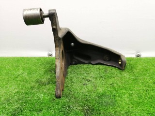 кронштейн ТНВД, ориг. номер 028130147B, Volkswagen Golf 3 поколение 1991-2000