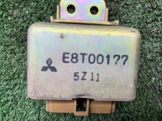 реле бензонасоса, ориг. номер E8T00177, Mitsubishi Galant 7 поколение 1992-1997