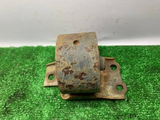 подушка крепления КПП, Mitsubishi Galant 7 поколение 1992-1997
