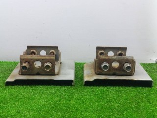 Кронштейн усилителя бампера переднего (домик), Mazda MPV 2 поколение 1999-2003