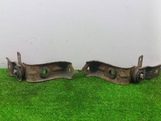 кронштейн (крепление) радиатора, Mazda MPV 2 поколение 1999-2003