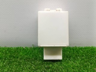 реле поворотов, ориг. номер GJ6A66830, Mazda MPV 2 поколение 1999-2003