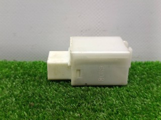 реле поворотов, ориг. номер GJ6A66830, Mazda MPV 2 поколение 1999-2003