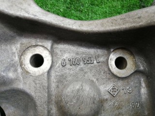 кулак левый, ориг. номер 6760953L, BMW 5 E60/E61 2002-2007