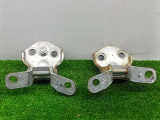 петля двери передней левой, Mazda MPV 2 поколение 1999-2003