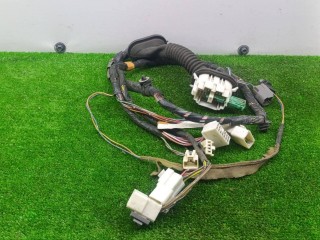 проводка двери передней левой, ориг. номер LD6267190A, Mazda MPV 2 поколение 1999-2003
