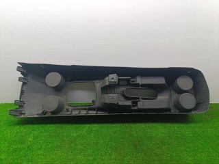 рамка обрамление кулисы, ориг. номер LD5864421, Mazda MPV 2 поколение 1999-2003