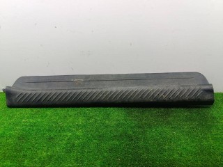 накладка на порог, ориг. номер LC6268720, Mazda MPV 2 поколение 1999-2003