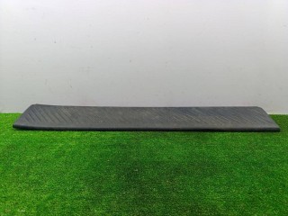 накладка на порог, ориг. номер LD4768740, Mazda MPV 2 поколение 1999-2003