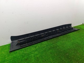 накладка на порог, ориг. номер LD4768740, Mazda MPV 2 поколение 1999-2003