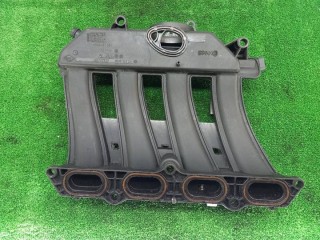 впускной коллектор, ориг. номер 8200022251, Renault Sandero