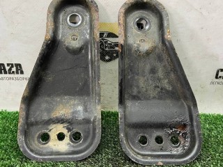 Кронштейн крепления балки подвески, ориг. номер 6R0199517, 6R0199518, Volkswagen Polo 5 поколение [рестайлинг] 2014-2018