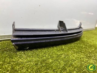 ус под фару правый, ориг. номер 90580652, Opel Zafira