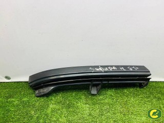 ус под фару правый, ориг. номер 90580652, Opel Zafira