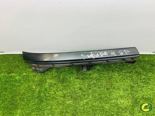 ус под фару правый, ориг. номер 90580652, Opel Zafira