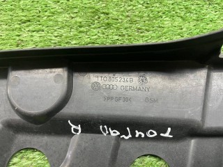 Накладка петли капота левая, ориг. номер 1T0805233, Volkswagen Touran 1 поколение 2003-2006