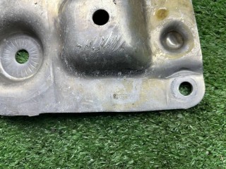 Кронштейн крепления балки подвески, ориг. номер 8D0399542, Audi A6 C5 1997-2001