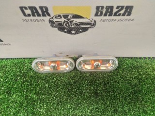 повторитель поворота на крыле левый, ориг. номер 2K0949117A, Volkswagen Caddy 3 поколение 2004-2010