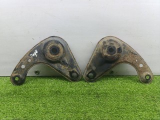 Кронштейн крепления балки подвески, Renault Laguna 2 поколение 2001-2005