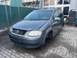 Накладка петли капота левая, ориг. номер 1T0805233A, Volkswagen Touran 1 поколение 2003-2006