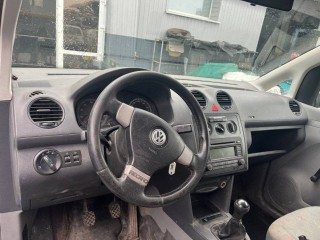 Накладка петли капота правая, ориг. номер 1T0805234, Volkswagen Caddy 3 поколение 2004-2010