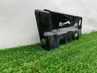 Накладка петли капота правая, ориг. номер 1T0805234B, Volkswagen Touran 1 поколение 2003-2006