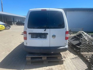 Направляющая задней распашной двери, ориг. номер 2K0843841, Volkswagen Caddy 2 поколение 1995-2004