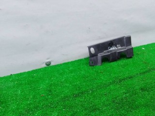 Накладка петли капота левая, ориг. номер 1T0805233A, Volkswagen Caddy 2 поколение 1995-2004