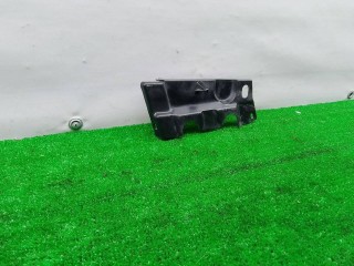 Накладка петли капота правая, ориг. номер 1T0805234B, Volkswagen Caddy 3 поколение 2004-2010