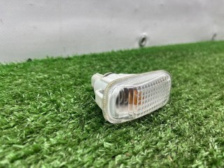повторитель поворота на крыле левый, ориг. номер P1704, Honda Jazz 1 поколение 2001-2005