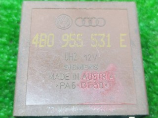 реле стеклоочистителей (дворников), ориг. номер 4B0955531E, Audi A6 C5 [рестайлинг] 2001-2005