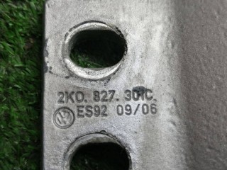 петля крышки багажника, ориг. номер 2K0827301C, Volkswagen Caddy 3 поколение 2004-2010