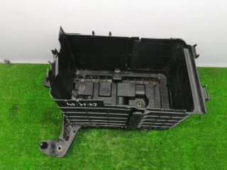 полка аккумулятора, ориг. номер 1K0915333B, 1K0915336, 1K0915335B, Volkswagen Caddy 3 поколение 2004-2010