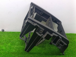 рамка магнитолы, ориг. номер 1J1858069E, Volkswagen Golf 3 поколение 1991-2000