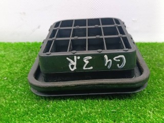 Решетка вентиляции кузова, ориг. номер 1H0819465A, Volkswagen Golf 3 поколение 1991-2000