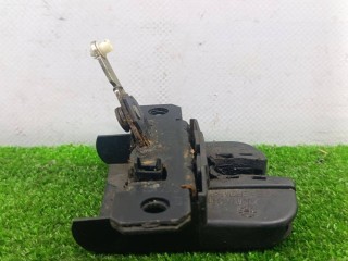 замок багажника, ориг. номер 1J6827505B, Volkswagen Golf 3 поколение 1991-2000