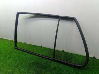 молдинг стекла двери задней левой, Volkswagen Golf 3 поколение 1991-2000