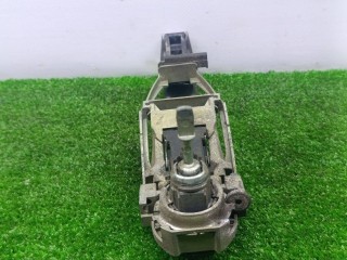 ручка наружная двери передней левой, ориг. номер 3B0837885, Volkswagen Golf 3 поколение 1991-2000