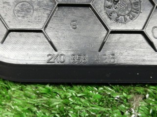 сетка на динамик двери, ориг. номер 2K0858425, Volkswagen Caddy 3 поколение 2004-2010