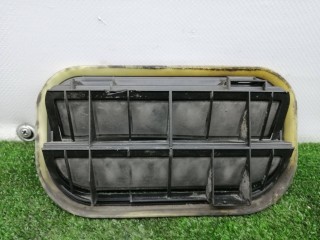 Решетка вентиляции кузова, ориг. номер 7L0819181, Volkswagen Caddy 3 поколение 2004-2010