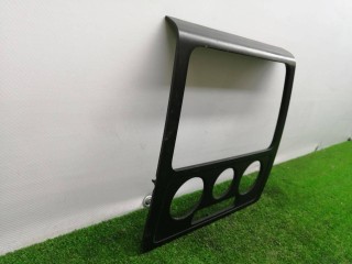 рамка магнитолы, ориг. номер 2K0858061, Volkswagen Caddy 3 поколение 2004-2010
