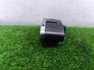кнопка стеклоподъемника двери, ориг. номер A2118211351, Mercedes-Benz E W211 2002-2006
