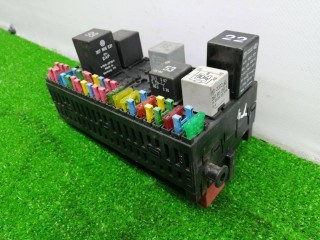 блок предохранителей, ориг. номер 357937039, Volkswagen Multivan T4 1990-1996