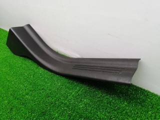 накладка внутренняя на порог задняя левая, ориг. номер 8641786LH, Volvo V50 1 поколение 2003-2007
