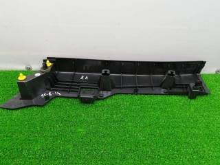 пластик, ориг. номер 8663549RH, Volvo V50 1 поколение 2003-2007