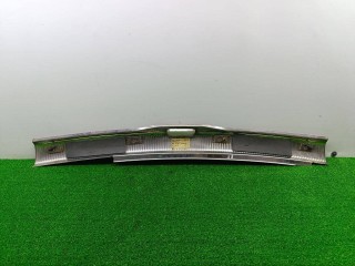 накладка внутренняя на заднюю панель кузова, ориг. номер 3B9863459J, Volkswagen Passat B5 1996-2001