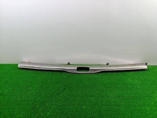 накладка внутренняя на заднюю панель кузова, ориг. номер 3B9863459J, Volkswagen Passat B5 1996-2001