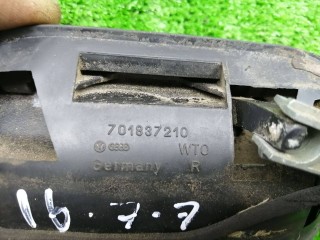 ручка наружная двери передней правой, ориг. номер 701837210, Volkswagen Multivan T4 1990-1996