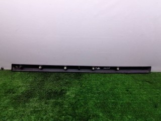 накладка двери передней левой, ориг. номер 30661447, Volvo V50 1 поколение 2003-2007